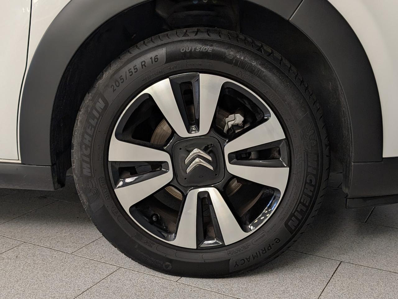 Citroen C3 1.2 puretech 83cv Shine