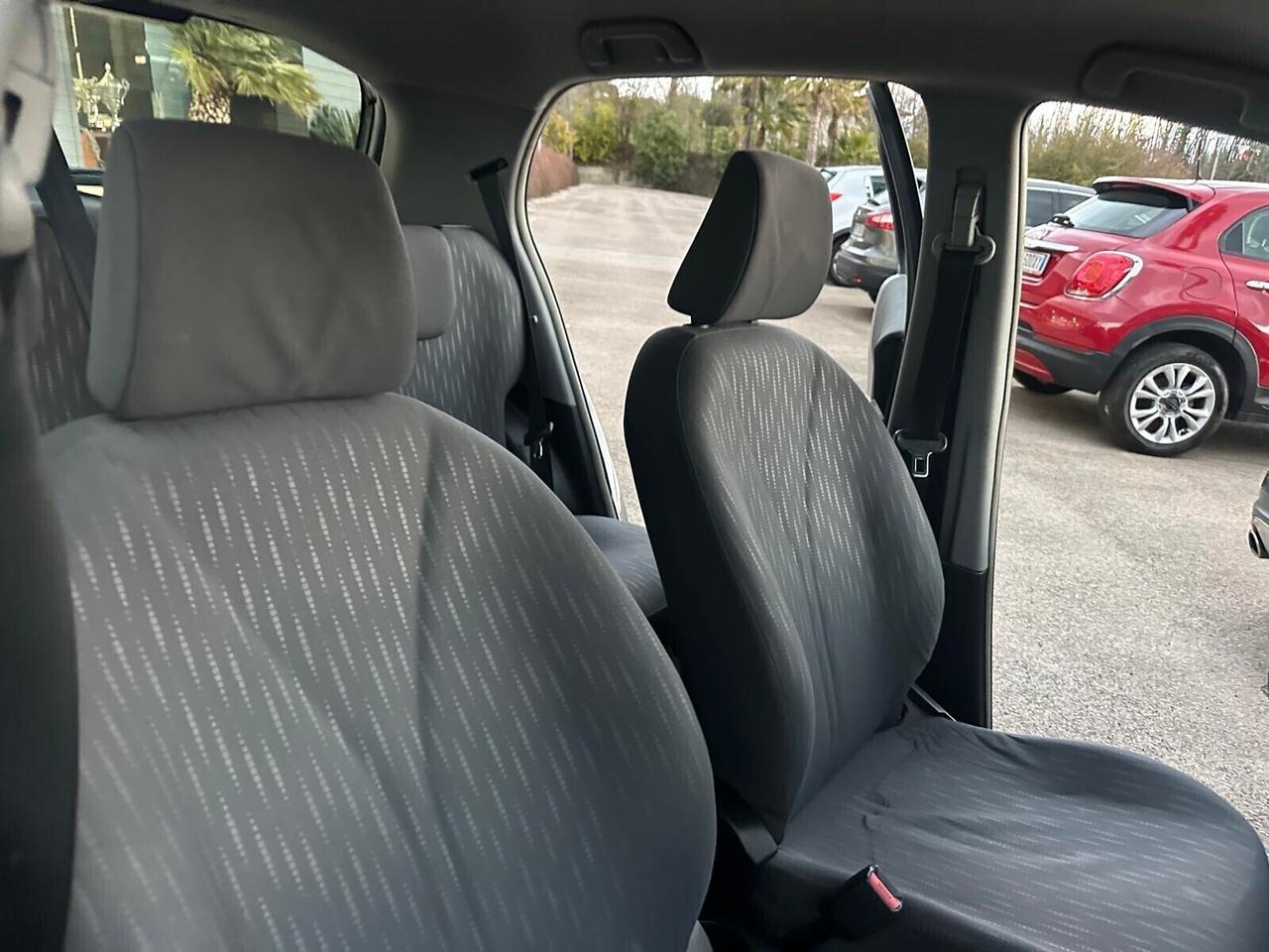 Toyota Yaris 1.3 BENZ 5 porte Sol