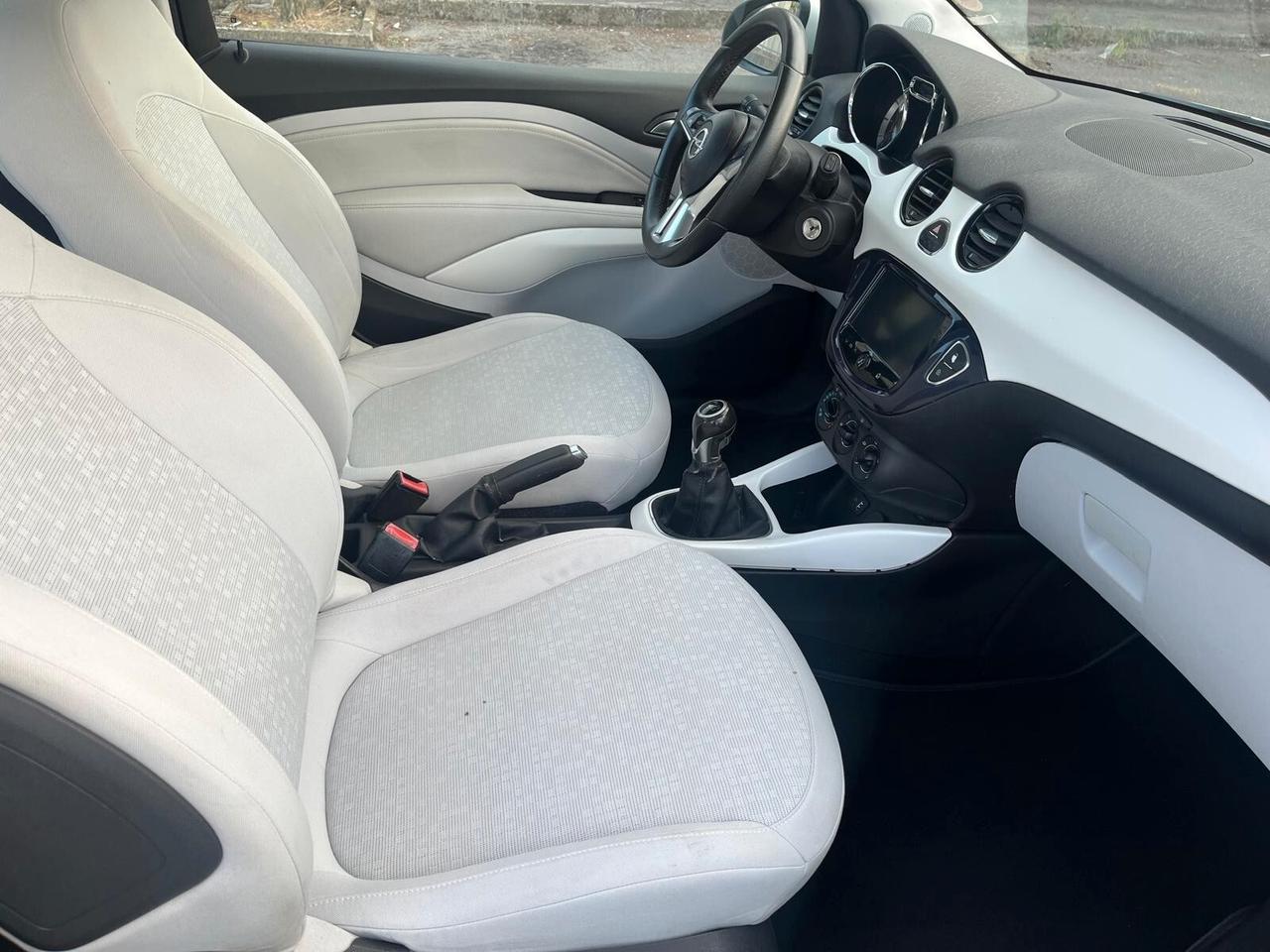 Opel Adam 1.2 70 CV