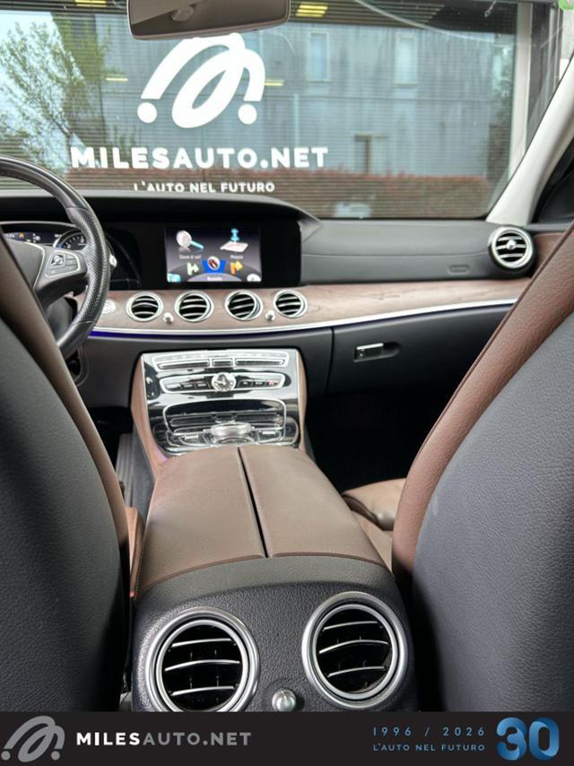 MERCEDES-BENZ E 350 BlueTEC 4Matic Automatic Premium Surround 360°