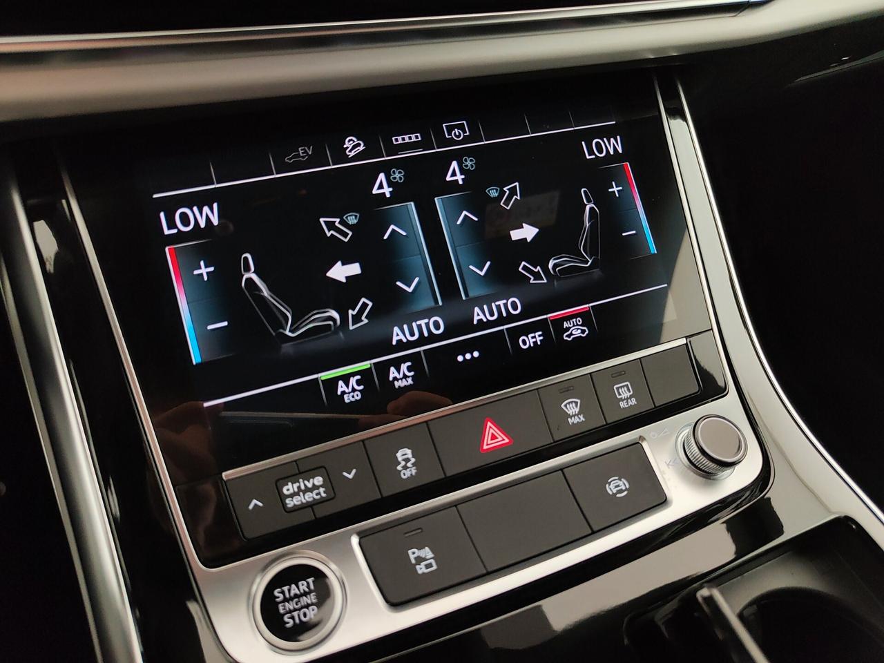 Audi Q8 55 TFSI e quattro tiptronic Sport