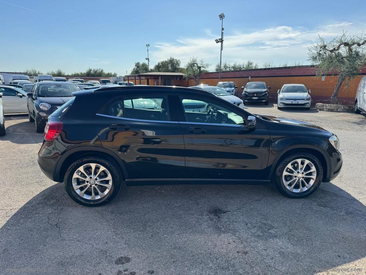 MERCEDES-BENZ GLA 180D AUTOMATIC SPORT 1.5 109CV