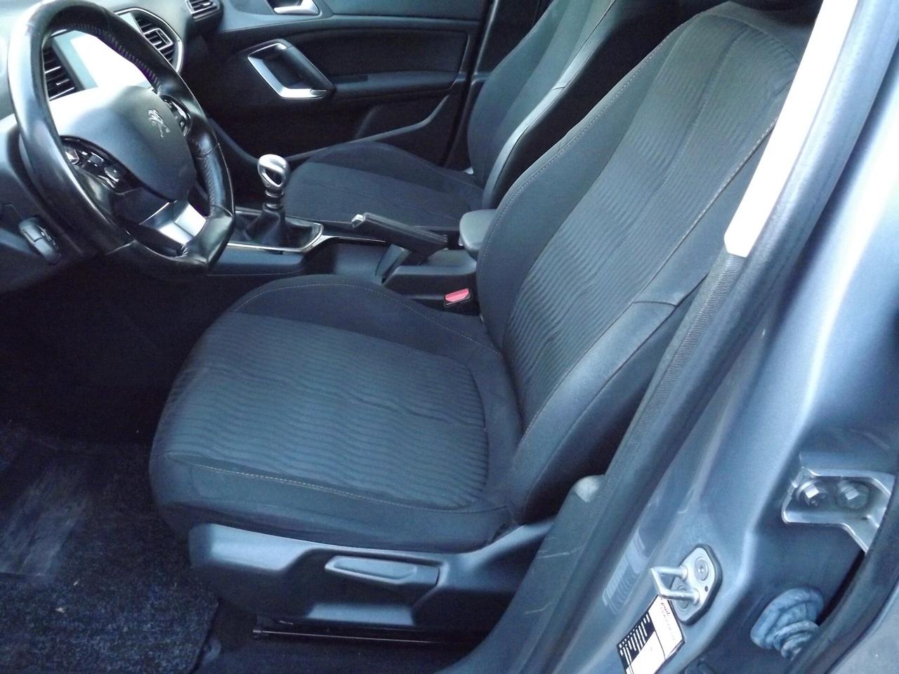 Peugeot 308 BlueHDi 120 S&S SW Allure