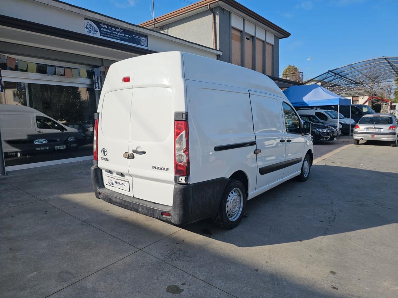 TOYOTA PROACE 2014 FURGONE 2.0D M L2H2 12 LOUNGE