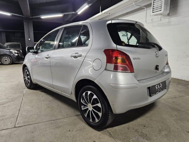 TOYOTA Yaris 1.3 5 porte Sol
