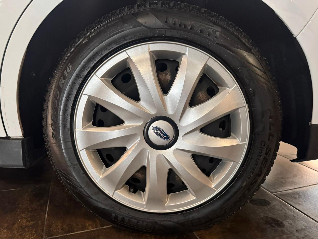 Ford C-Max 1.6 120CV GPL Plus