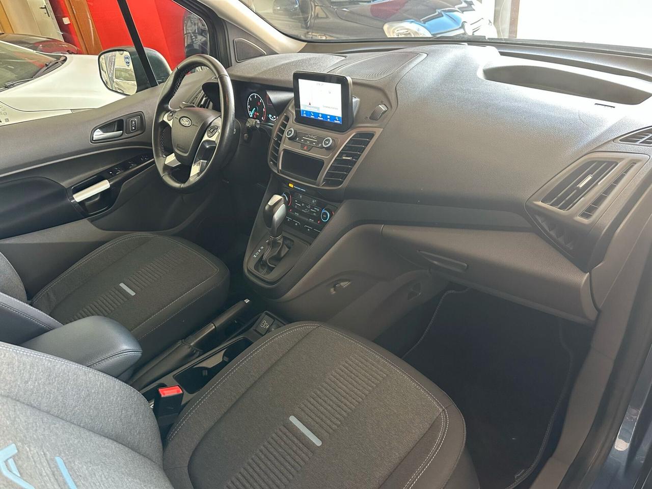 Ford Tourneo Connect Active 1.5 Tdci 120 CV Aut.