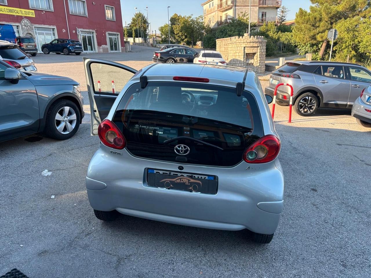 Toyota Aygo 1.4 turbodiesel 5 porte Sol