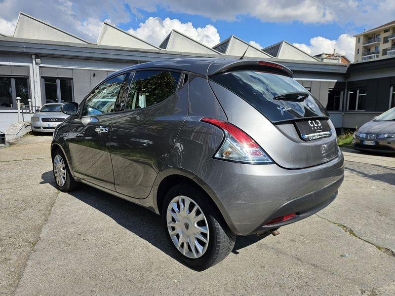 Lancia Ypsilon Ypsilon 1.2 8v Silver 69cv