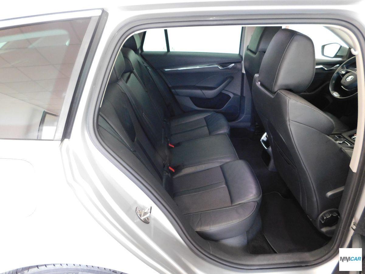 SKODA - Octavia Station Wagon - Octavia 2.0 TDI EVO SCR DSG Wagon Style