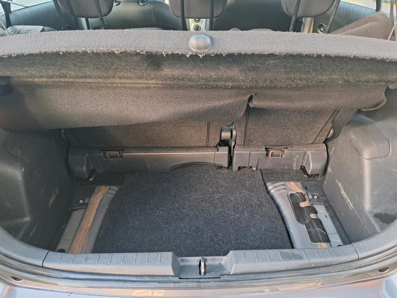 Toyota Yaris 1.4 D-4D 5 porte