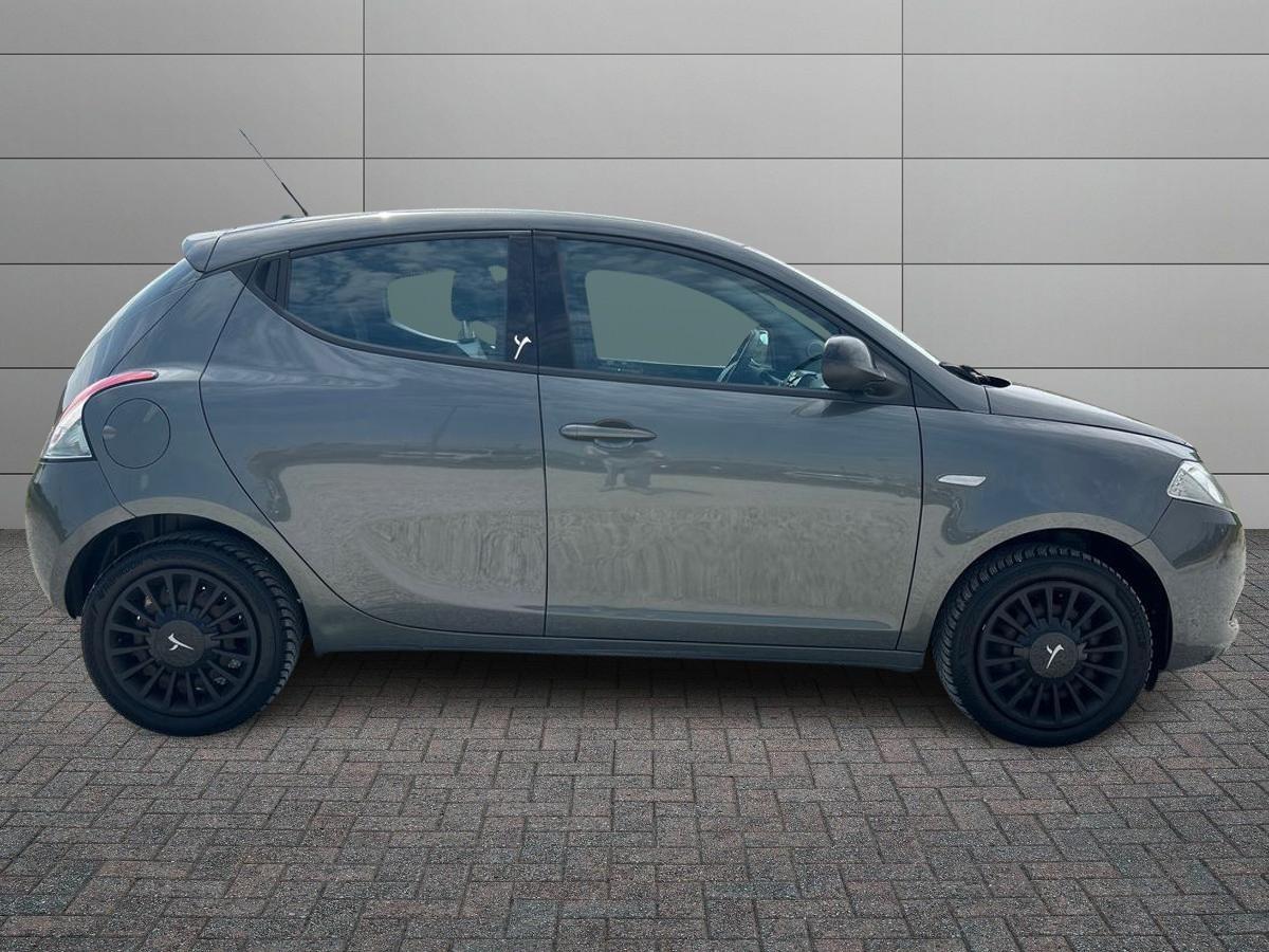 LANCIA Ypsilon III 2011 - Ypsilon 1.2 8v Elefantino 69cv my14