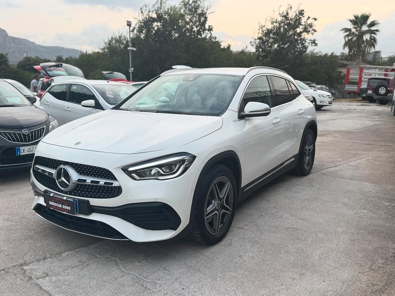 MERCEDES GLA 200d PREMIUM AMG