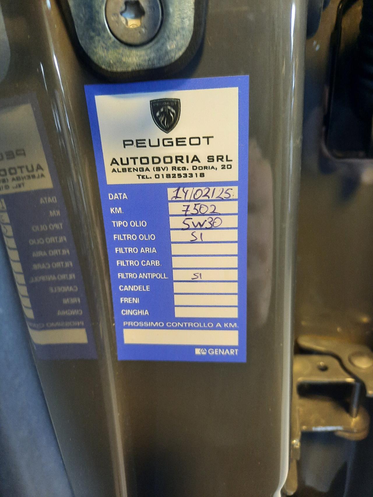 Peugeot 2008 PureTech 100 S&S Allure