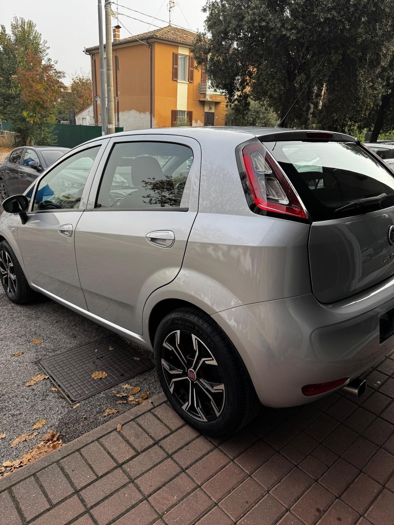 Fiat Punto 1.3 MJT II S&S 85 CV 5 porte ECO Lounge