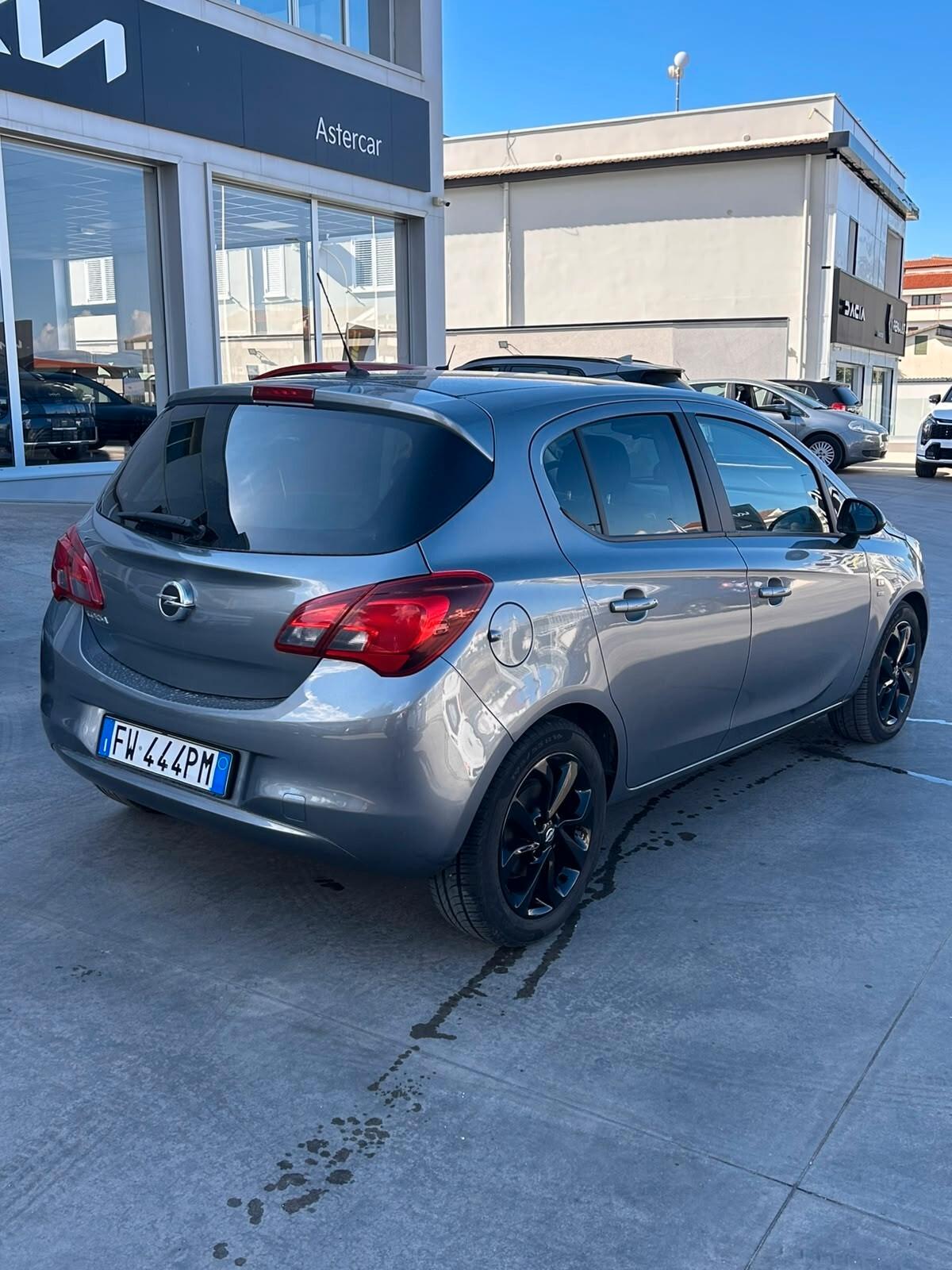 Opel Corsa 1.2 5 porte