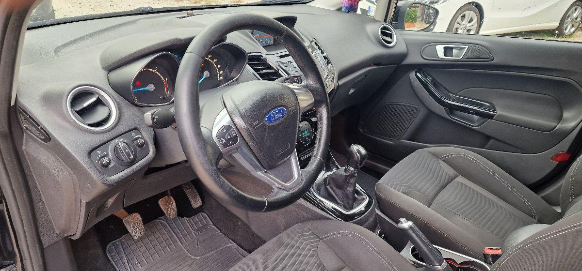 FORD Fiesta 1.5 TDCi 75CV 5p. Titanium