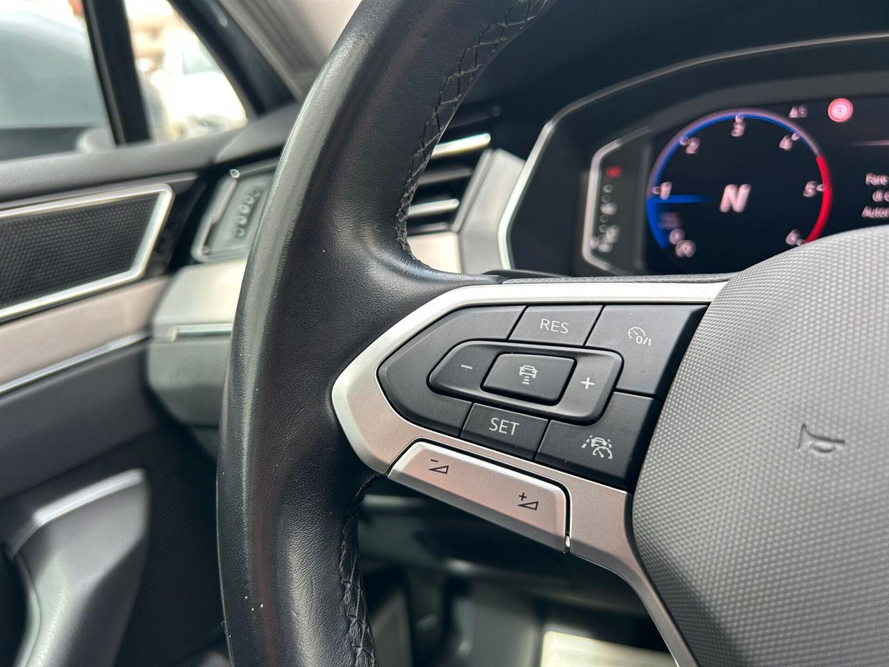 VW Passat 2.0 TDI DSG EXECUTIVE COCKPIT/NAVI-2020