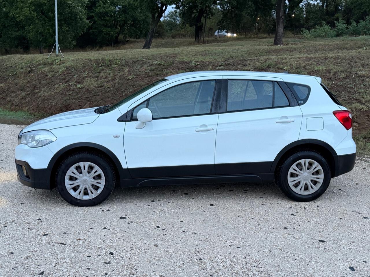 Suzuki SX4 S-Cross 1.0 Benzina permute rate garanzia