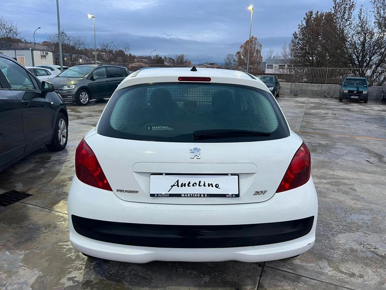 Peugeot 207 1.4 HDi 70CV 3p. -VAN-