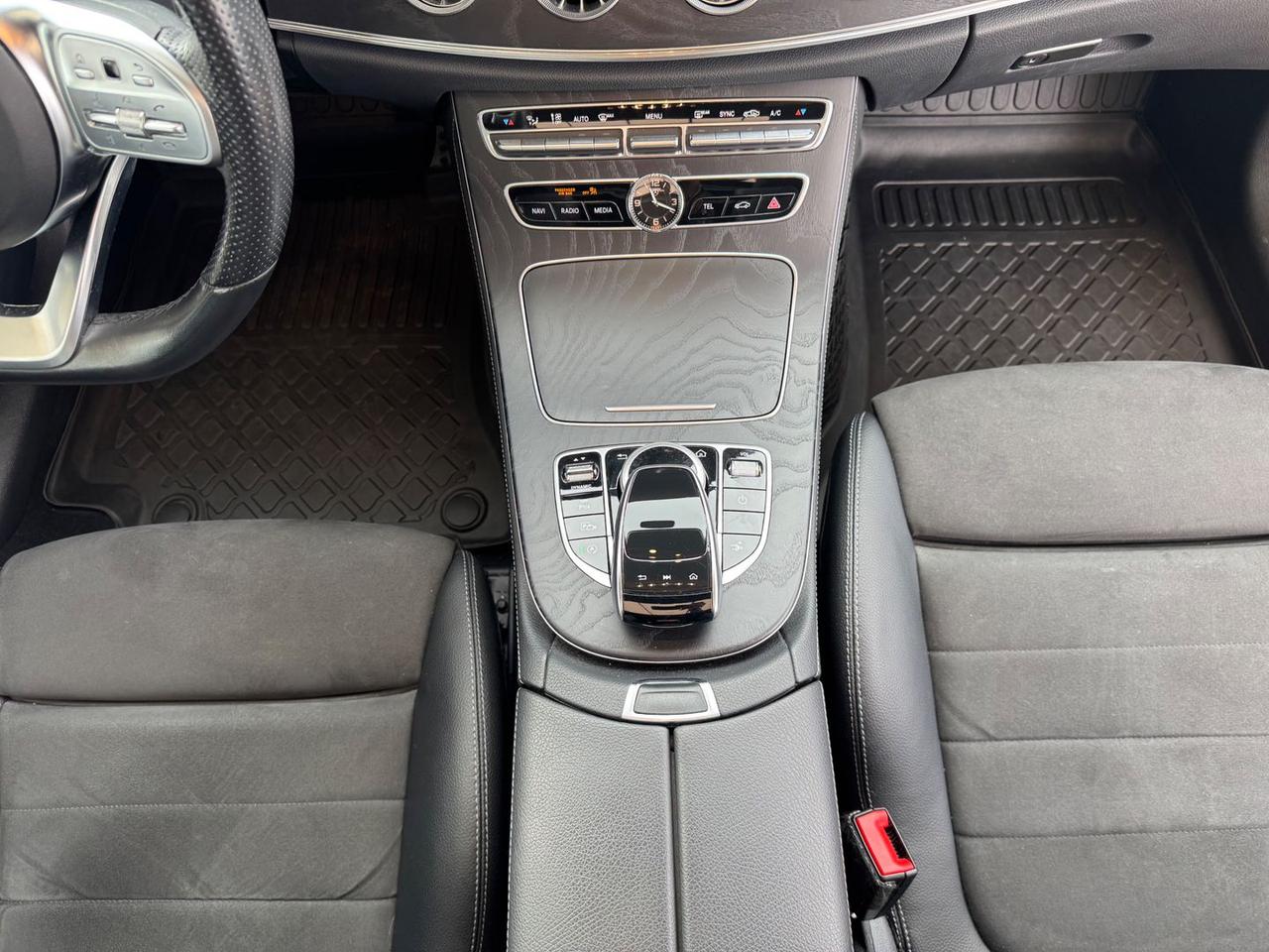 Mercedes-Benz E 220 Premium Plus E 220 D #9679