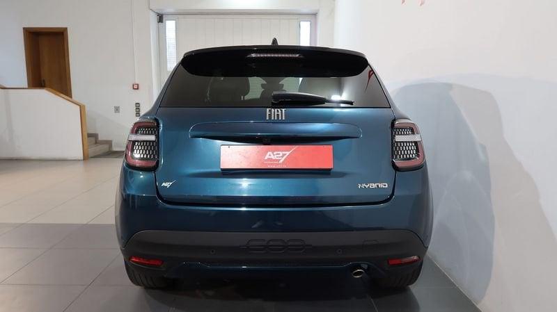 FIAT 600 600 1.2 hybrid La Prima 110cv auto