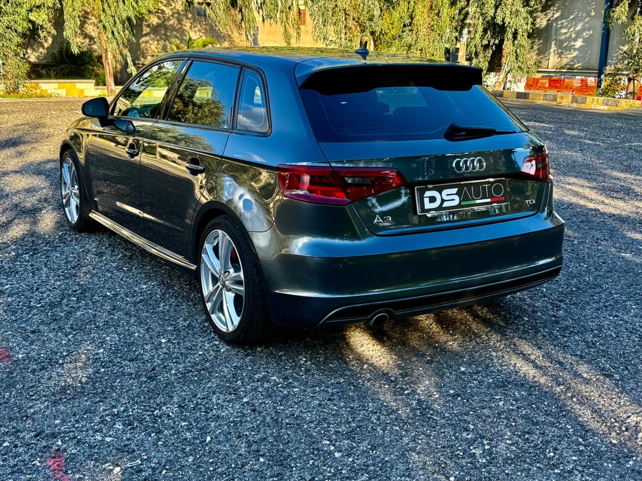 AUDI A3 1.6 TDI S TRONIC S LINE EDITION