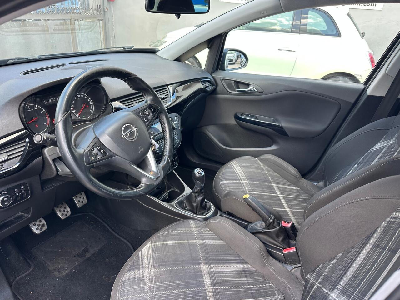 Opel Corsa 1.2 5 porte b-Color Km 128.000