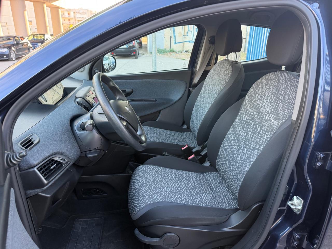 Lancia Ypsilon 1.2 benzina 69 cv 2018 88.000 km