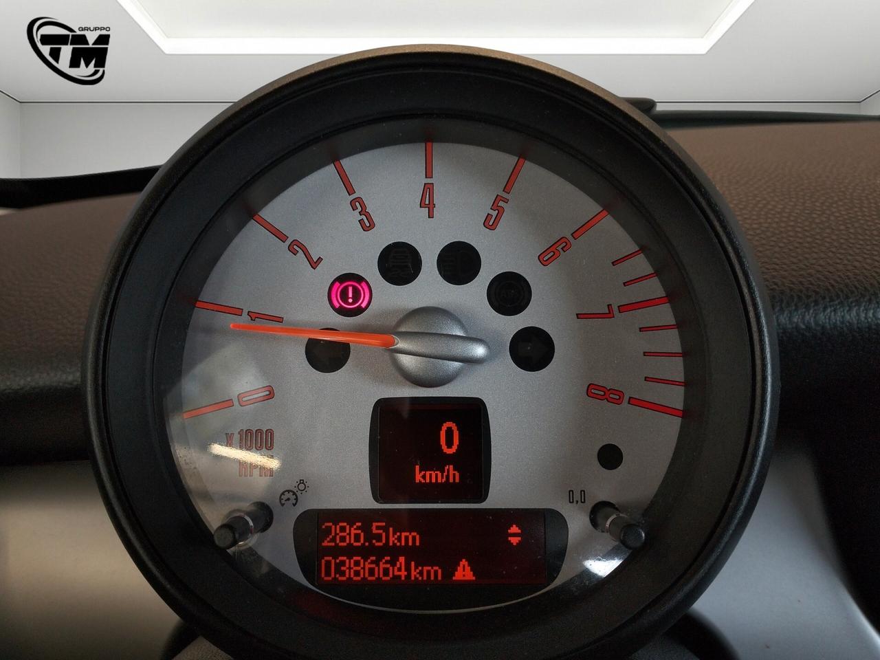 Mini Cooper Hatchback 1.6 122cv FL - NEOPATENTATI