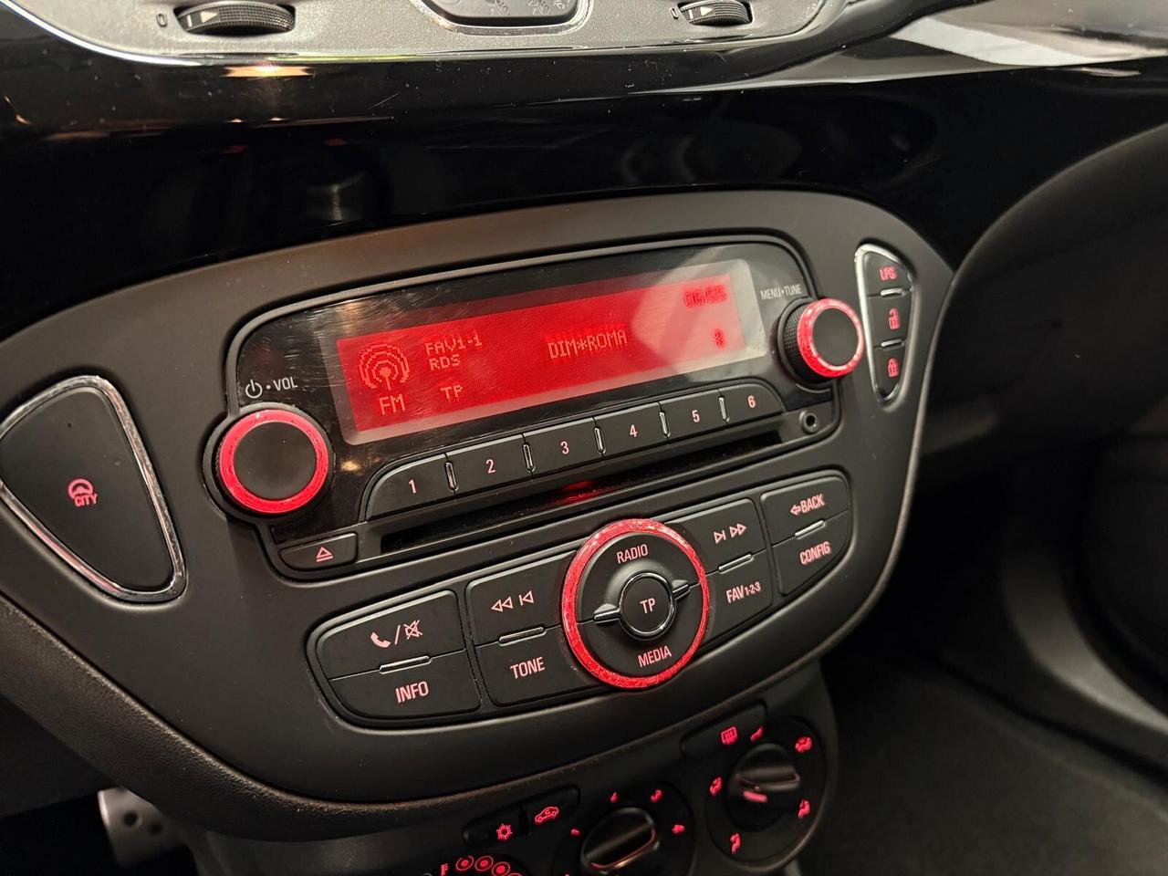 Opel Corsa 1.4 90CV GPL Tech 5 porte b-Color