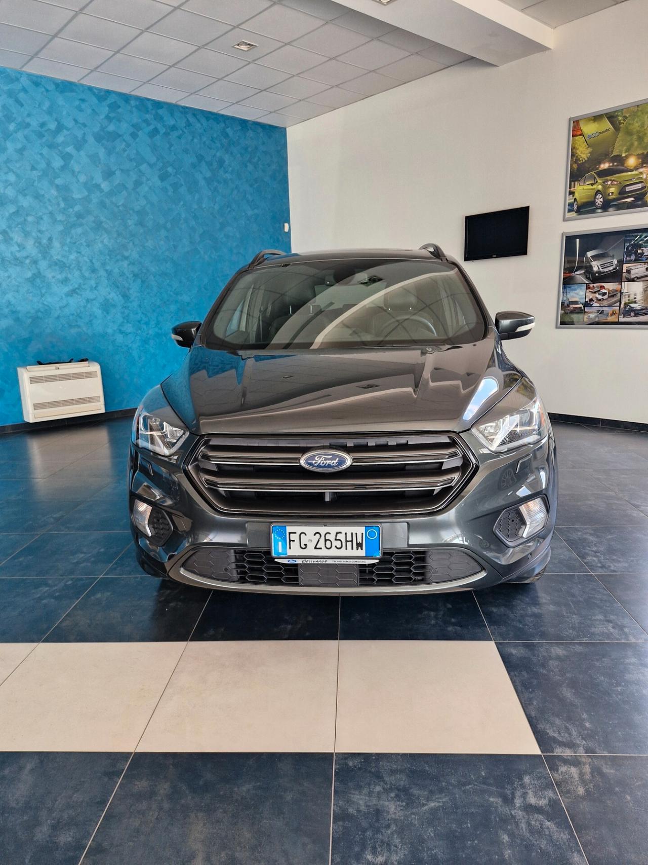 Ford Kuga 2.0 TDCI 150 CV S&S 4WD Powershift ST-Line