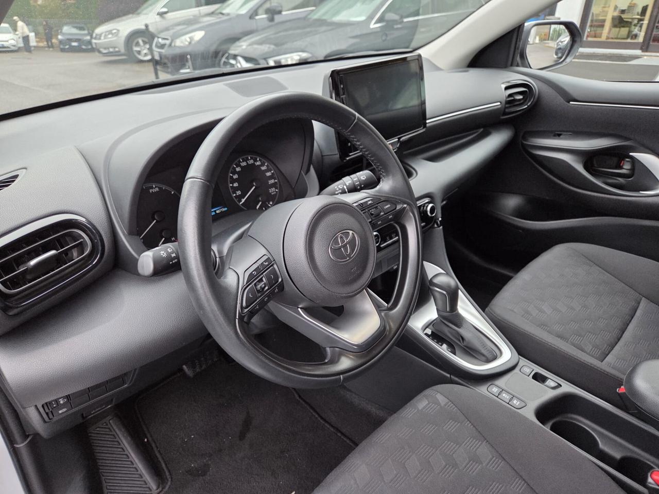 Toyota Yaris 1.5 Hybrid 5 porte Active FULL-HYBRID *NEOPATENTATO*