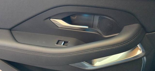 Jaguar E-Pace 2.0d i4 SE 240cv motore nuovo*garanzia 24 mesi*