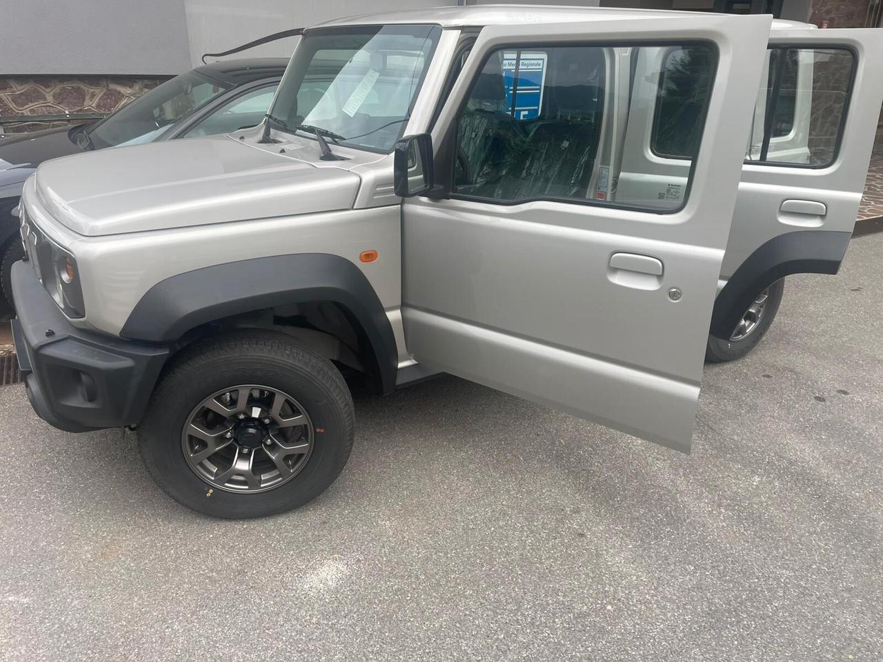 Suzuki Jimny 1.5 AUTOMATICA 5 PORTE