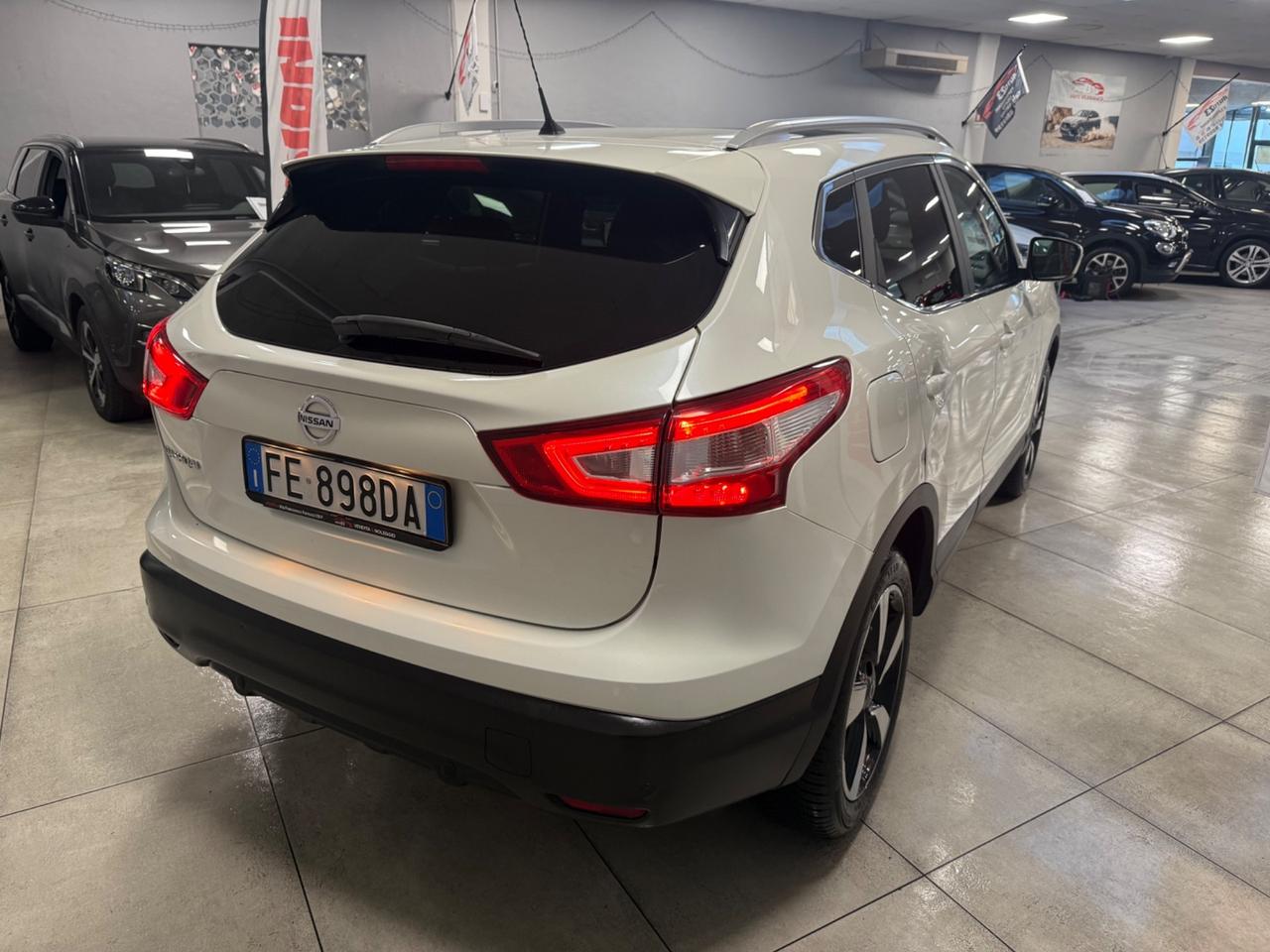 Nissan Qashqai 1.6 dCi 2WD Visia 131CV Manuale