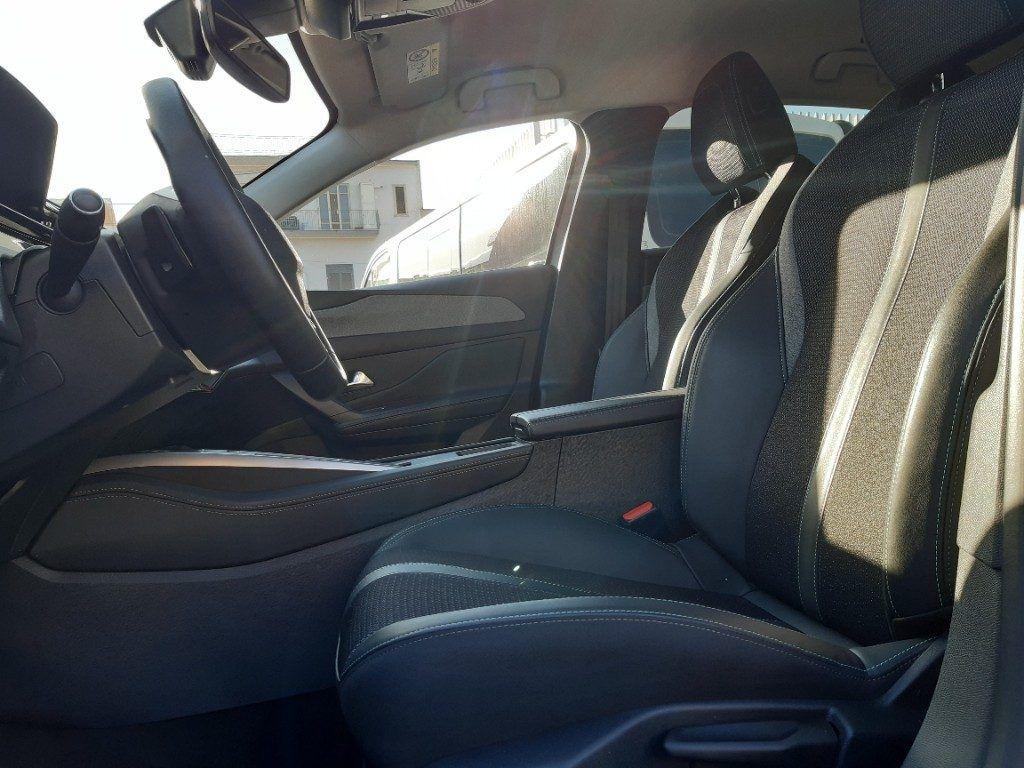 Peugeot 308 BlueHDi 130 S&S EAT8 GT
