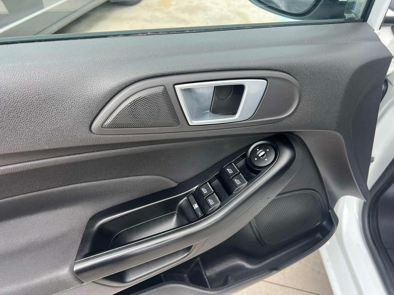 Ford Fiesta 1.5 TDCi 75CV 5 porte