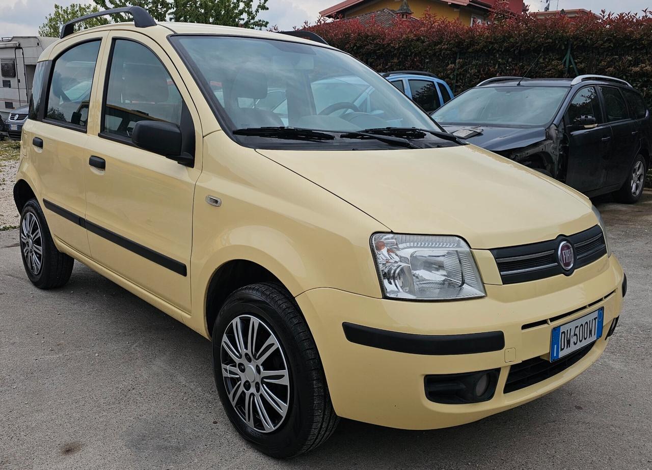 FIAT PANDA 1.2 GUIDABILE DA NEOPATENTATI GARANZIA 12 MESI