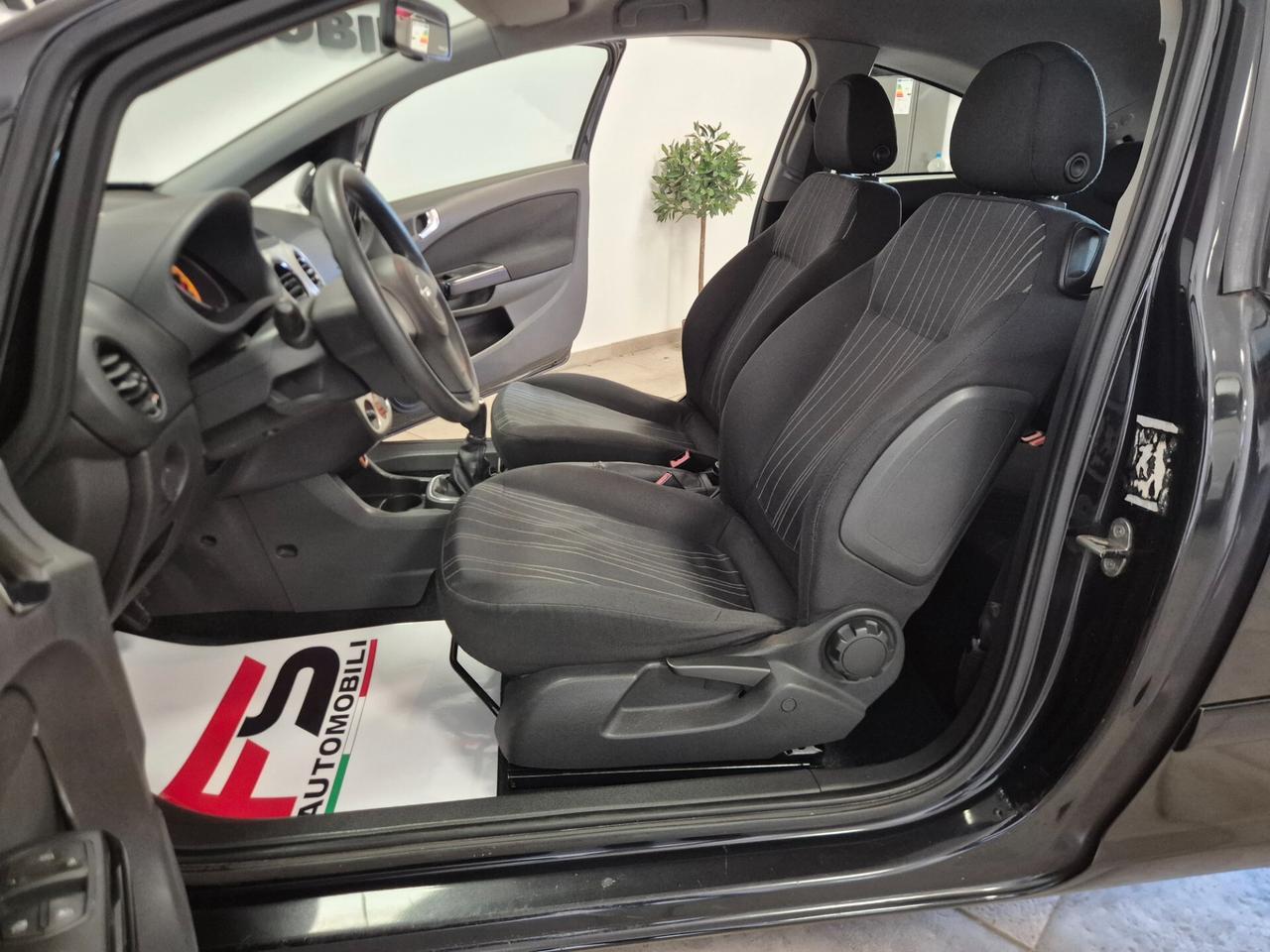Opel Corsa 1.2 3 porte Sport