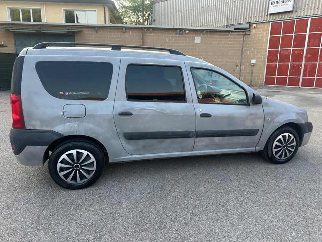 DACIA Logan neopatentati Bellissima Buone Condizioni 1.6 5P