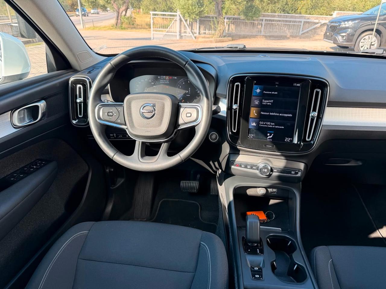 Volvo XC40 T4 Recharge Plug-in Hybrid automatico Essential