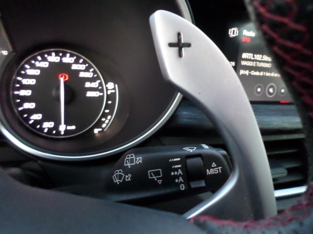 Alfa Romeo Stelvio 2.2 Turbodiesel 160 CV AT8 RWD Rosso Edizione