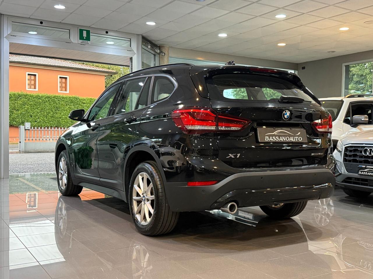 Bmw X1 sdrive16d Business Advantage Neo Patentati