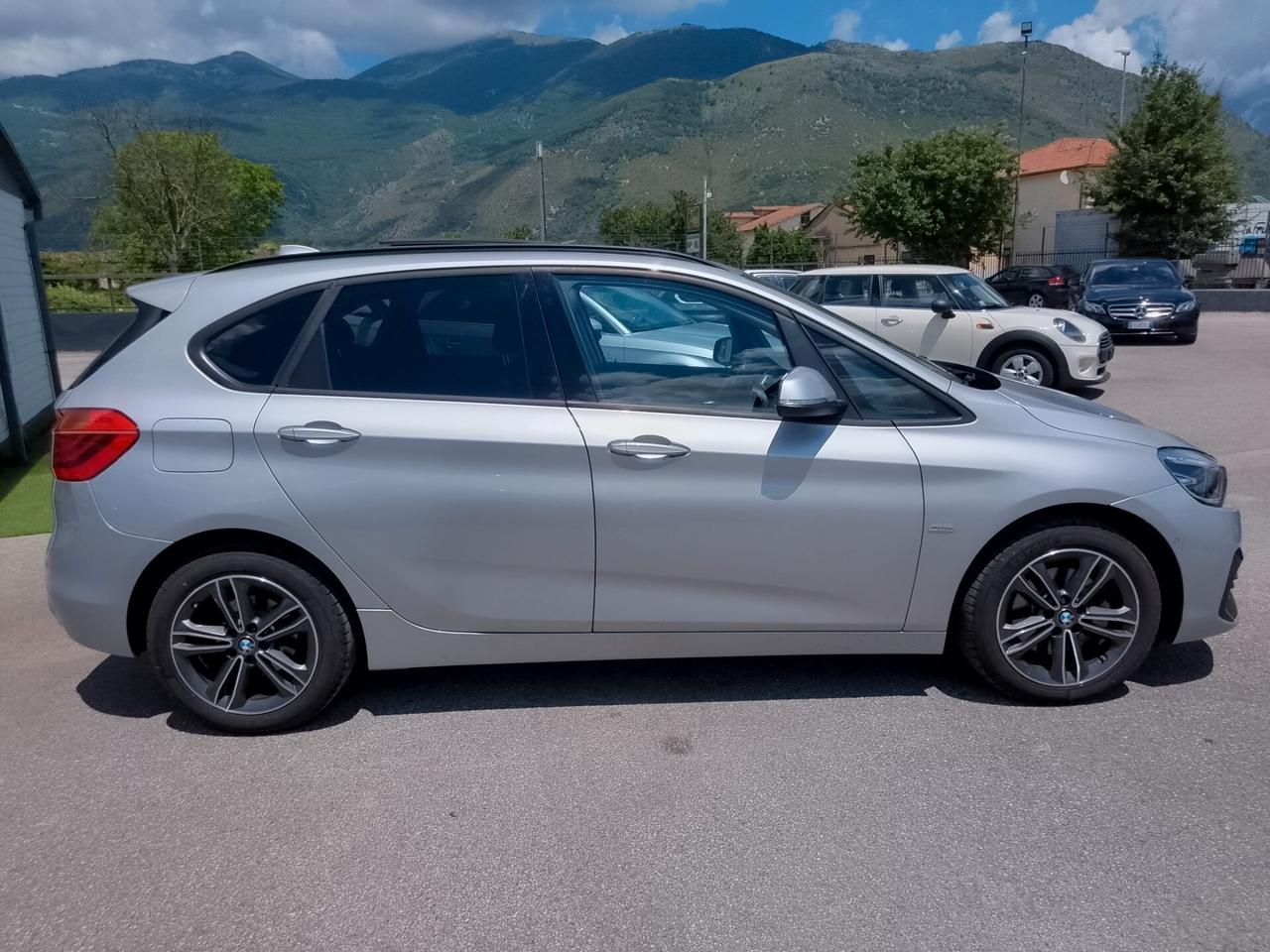 Bmw 2er Active Tourer SPORT FULL OPTIONAL PROMO