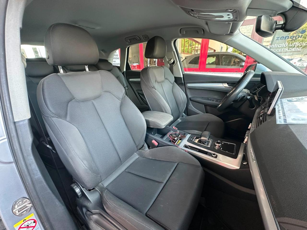 Audi Q5 2.0 TDI 150 CV Business