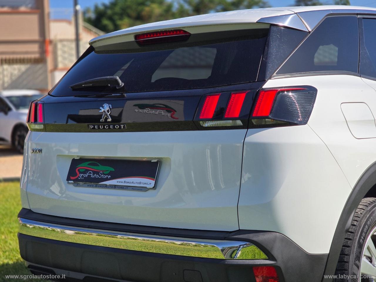 PEUGEOT 3008 BlueHDi 130 S&S EAT8 Business