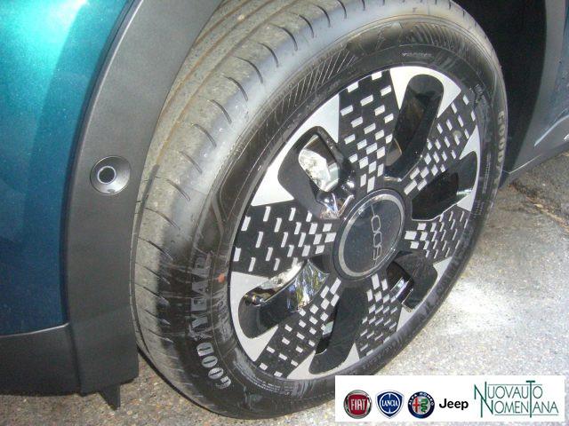 FIAT 600 Hybrid 110CV DCT6 MHEV La Prima NAVI / TELECAMERA