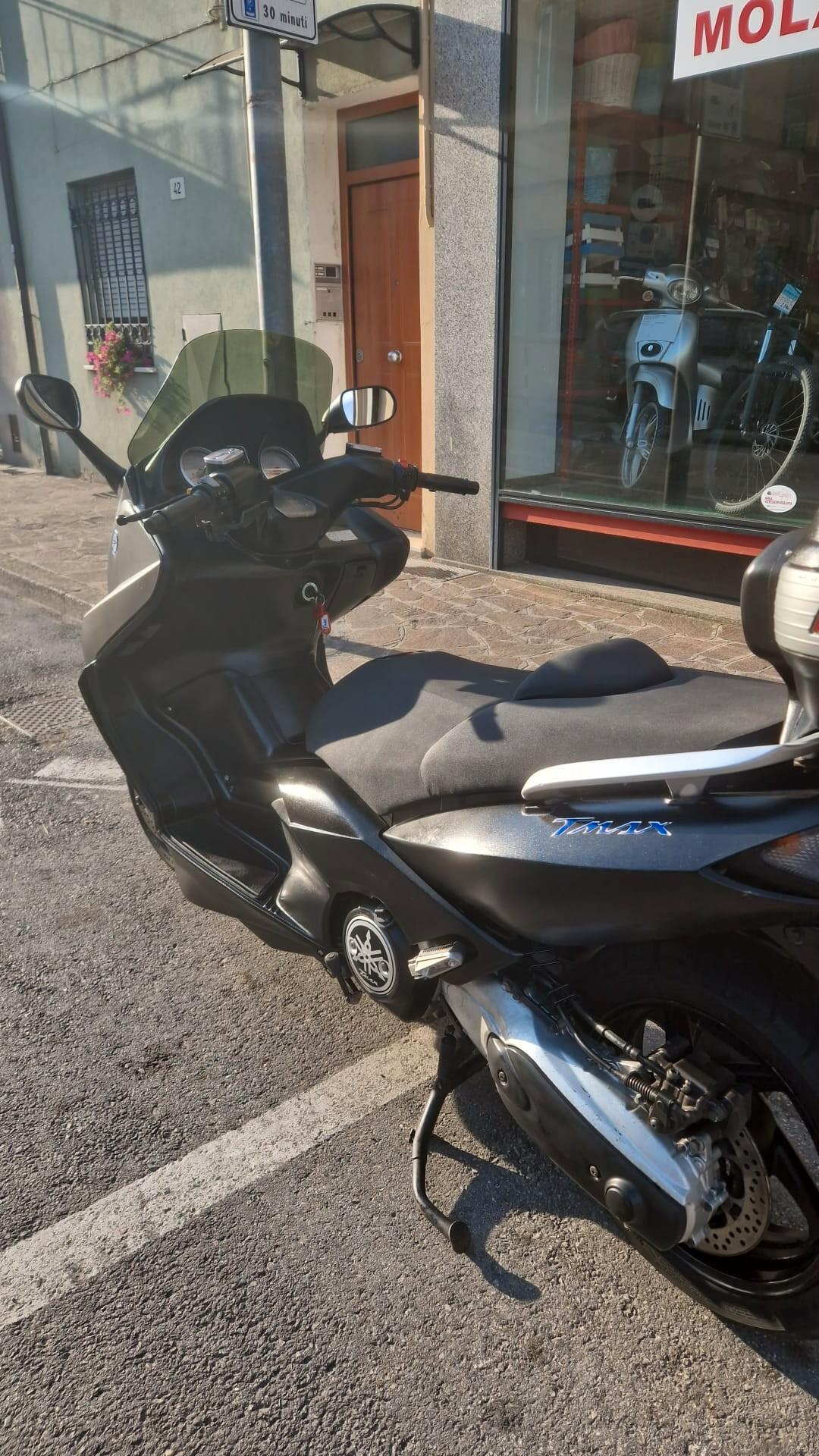 Yamaha TMAX 500 - 07/2005 Nero Opaco