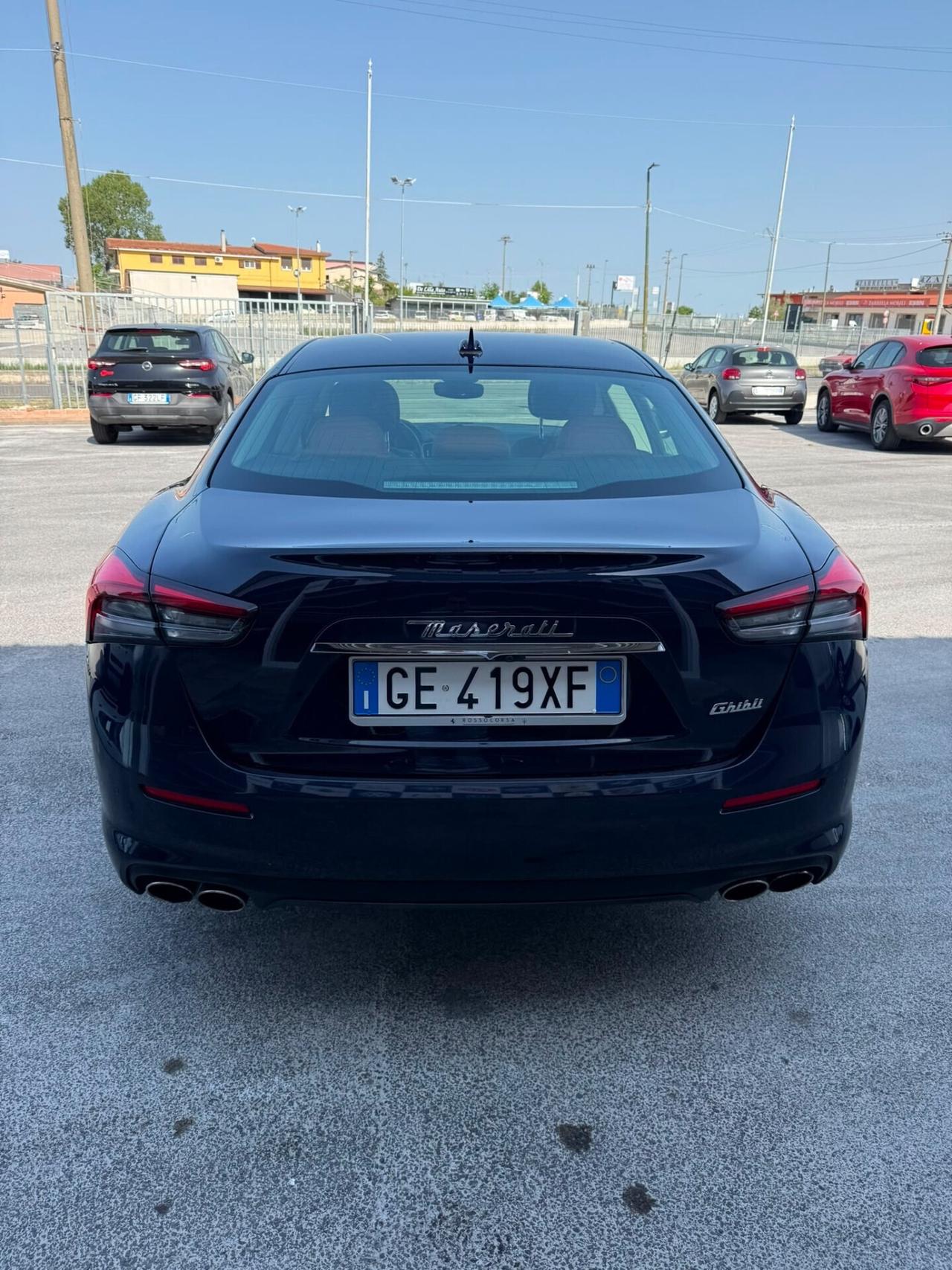 Maserati Ghibli 330 CV MHEV Executive